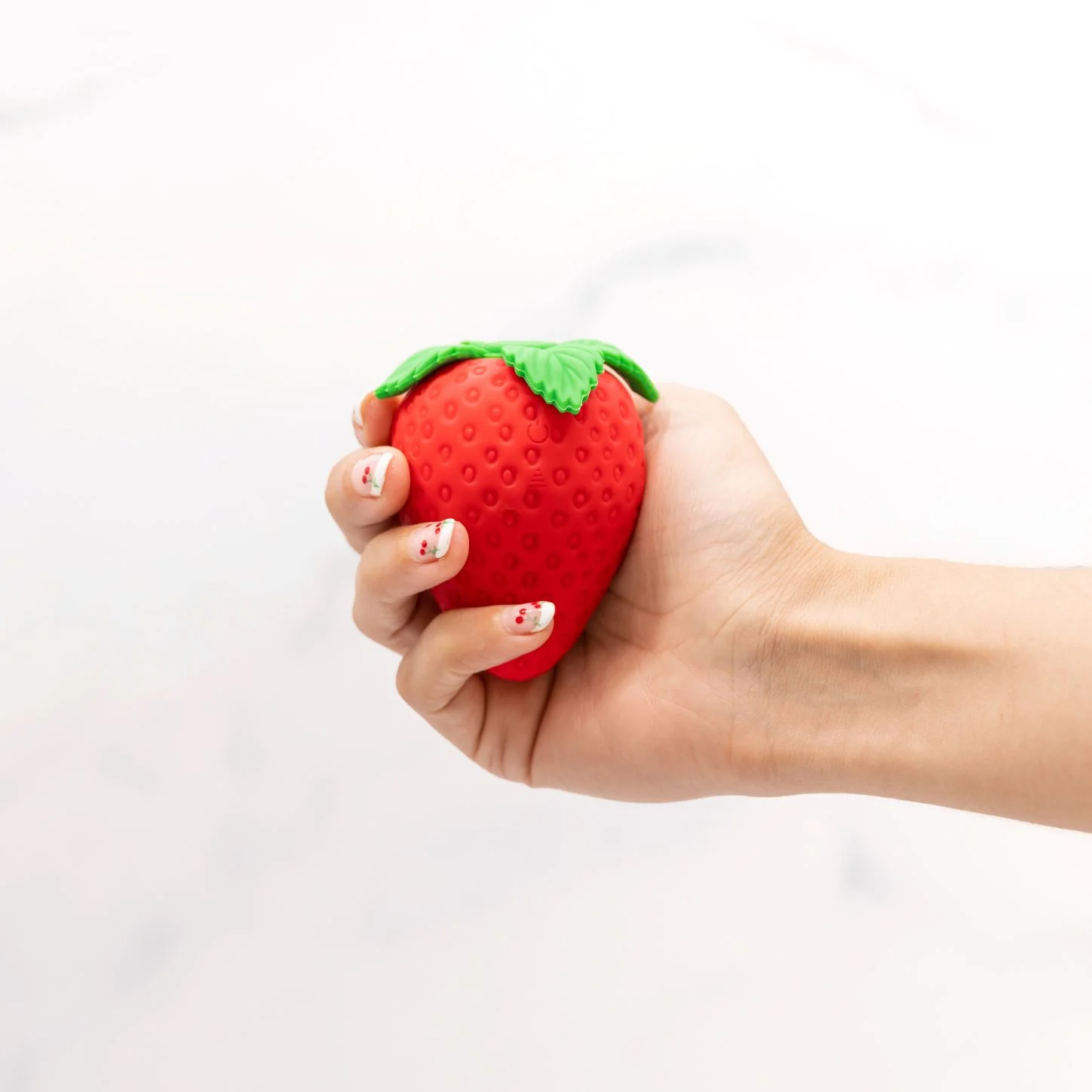 Strawberry Emojibator Suction Vibrator - Image 4