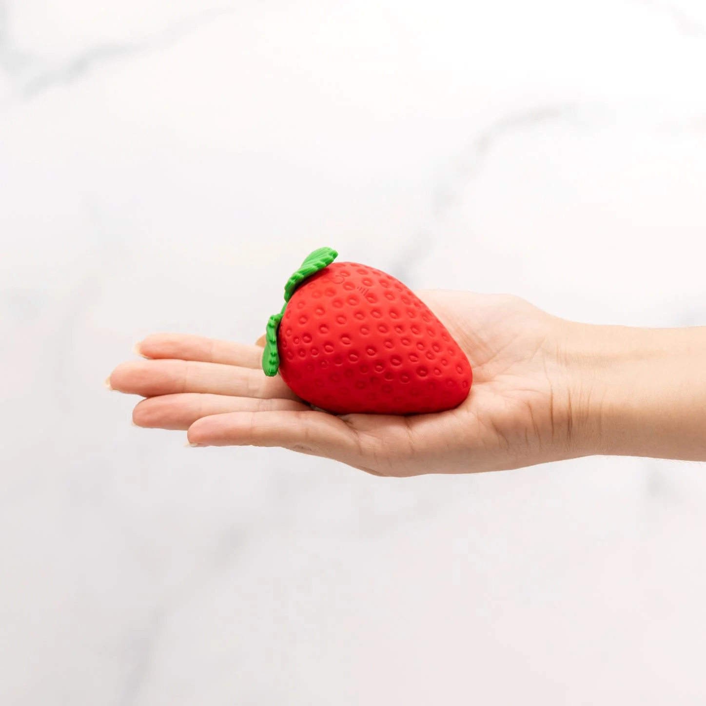 Strawberry Emojibator Suction Vibrator - Image 5